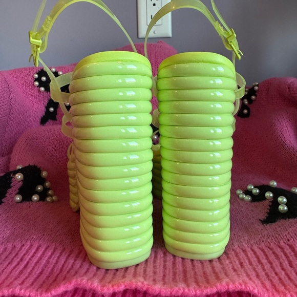 Jessica Simpson Neon Green Platform Sandals green Straps Size 7 NWOT - Picture 4 of 11